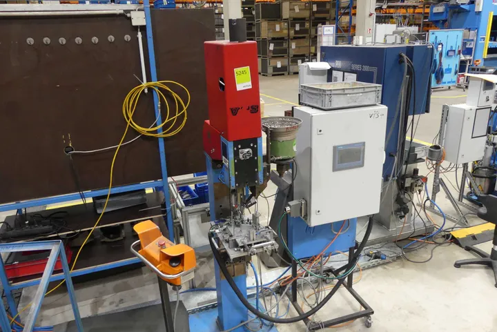 VTS Nietmaschine